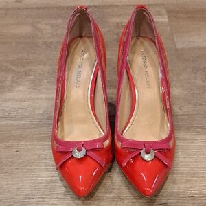 ANTONIO MELANI Red Patent Heels with Bow Accent